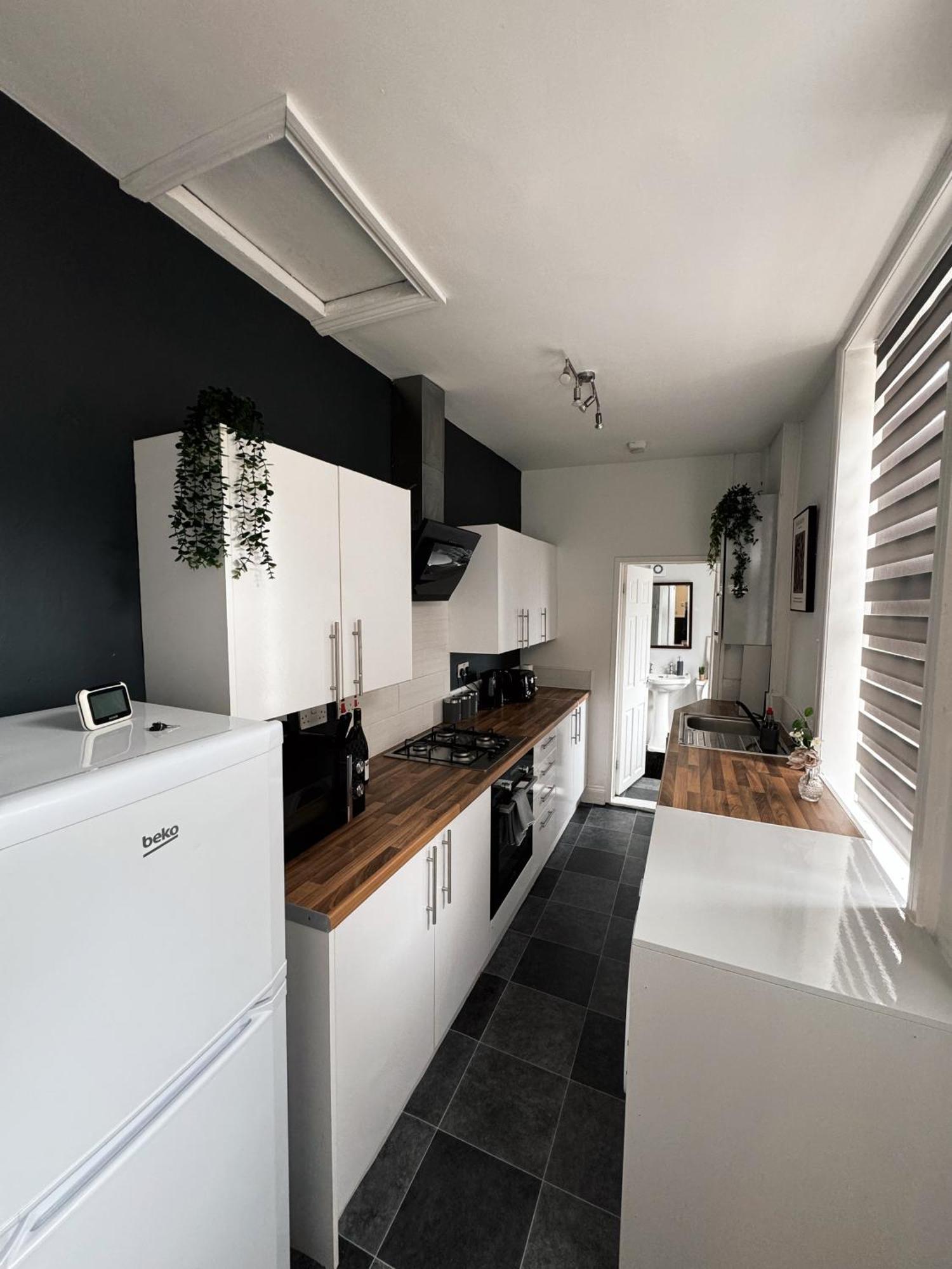 A&A Luxury Stay Rosedale St - Chic, Modern, City Centre, Neon Decor 森德兰 外观 照片
